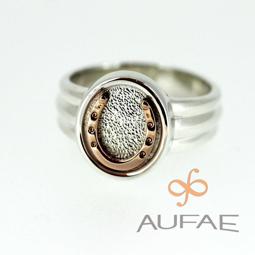Aufae Horseshoe ring in Sterling Silver with 14K Rose Gold Horseshoe